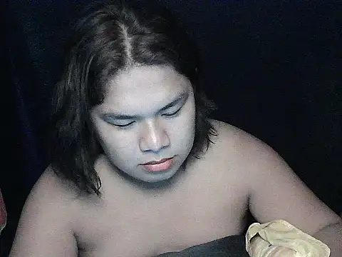 Snapshot of Huntrix2025 chatting on May 20, 7:16 am Huntrix2025 online show from May 20, 7:16 am