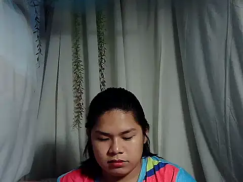 Huntrix2025 online show from February 25, 10:26 am