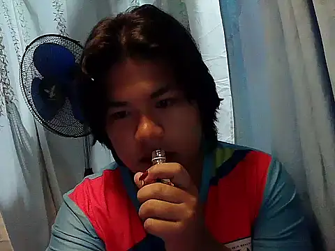 Huntrix2025 online show from November 16, 7:18 pm