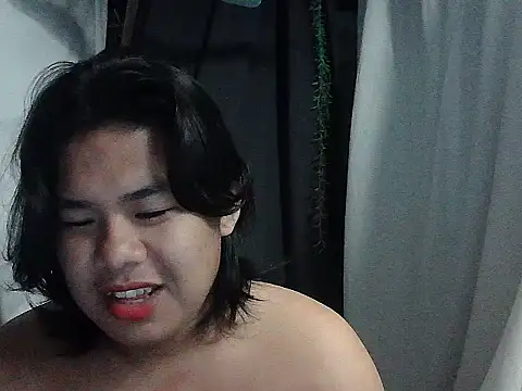 Huntrix2025 online show from March 25, 8:30 pm