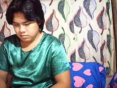 Huntrix2025 online show from October 6, 9:26 pm