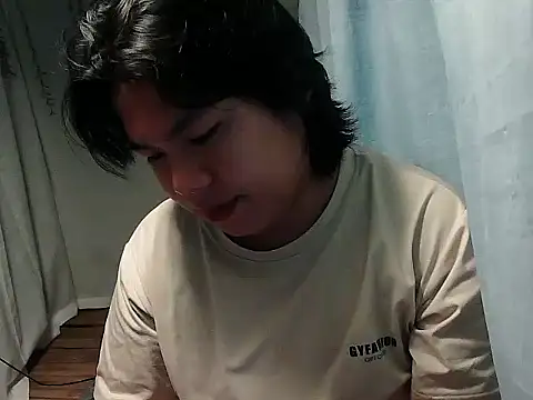 Huntrix2025 online show from November 20, 8:42 pm