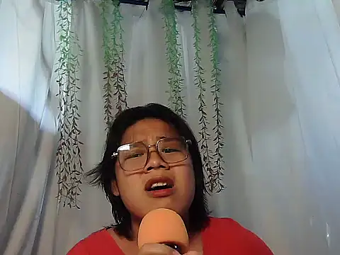 Huntrix2025 online show from November 29, 1:39 am