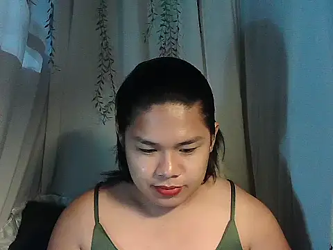 Huntrix2025 online show from February 21, 1:46 pm