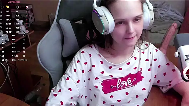 SharybbFace online show from April 6, 3:13 pm