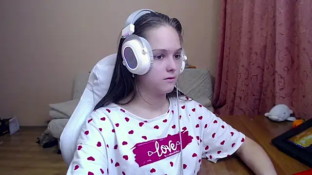 SharybbFace online show from October 16, 3:31 pm