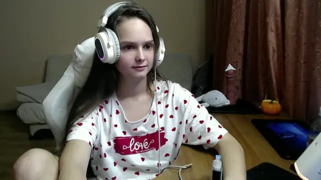 SharybbFace online show from October 6, 3:24 pm