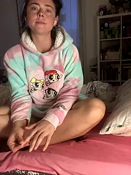 Mia Winters online show from October 27, 5:25 pm