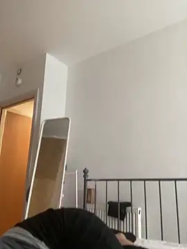 Mia Winters online show from September 18, 3:15 pm