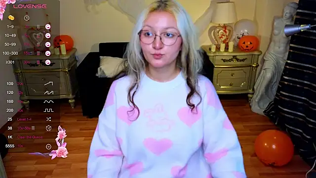 JuicyLullu online show from October 21, 11:31 am