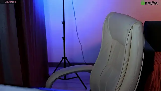 red  dizzy online show from March 19, 7:47 pm