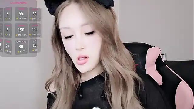 QiaoHui online show from December 2, 8:54 pm