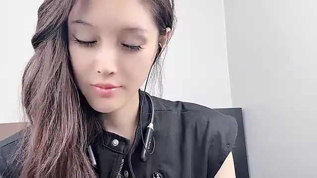 Snapshot of QiaoHui chatting on October 9, 8:20 pm QiaoHui online show from October 9, 8:20 pm