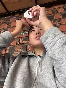 Snapshot of LAURA_LLL chatting on September 20, 5:45 am LAURA LLL online show from September 20, 5:45 am