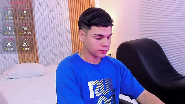 james jonnes online show from October 25, 7:47 pm