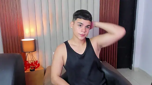 james jonnes online show from October 24, 9:03 pm