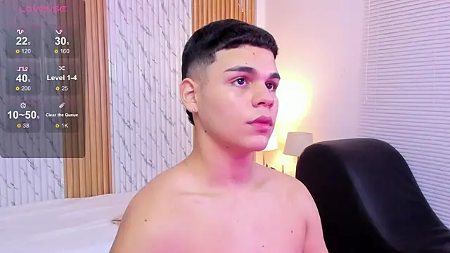 james jonnes online show from November 3, 9:07 pm