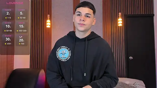 james jonnes online show from December 4, 12:04 pm