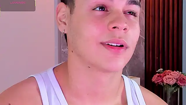 james jonnes online show from November 27, 7:58 pm