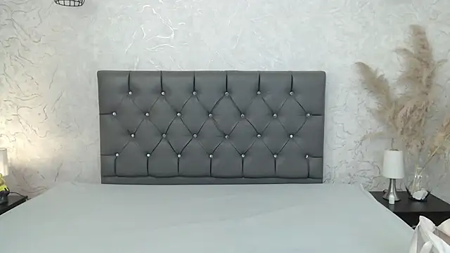 Sabriinaa Foxx online show from April 9, 1:17 pm