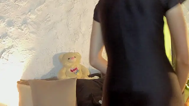 joselin rouse online show from November 17, 12:31 pm