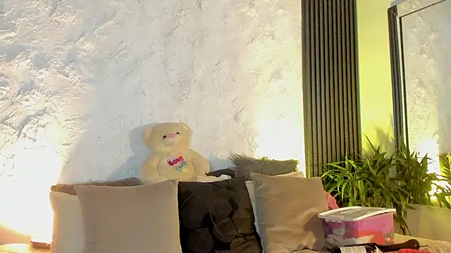 joselin rouse online show from November 15, 12:20 pm