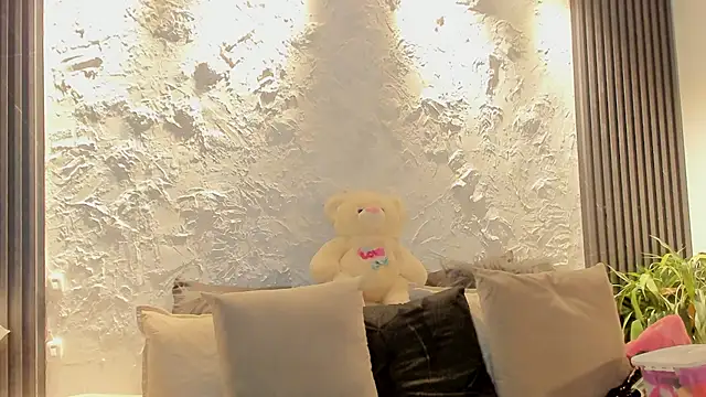 joselin rouse online show from March 24, 12:49 pm