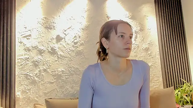 joselin rouse online show from April 6, 12:50 pm