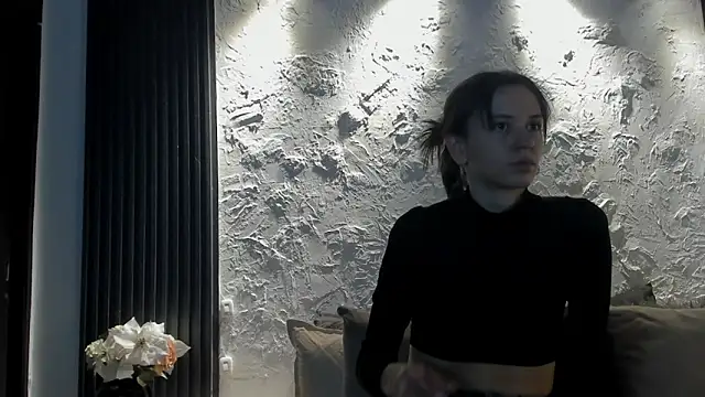 joselin rouse online show from March 27, 12:39 pm