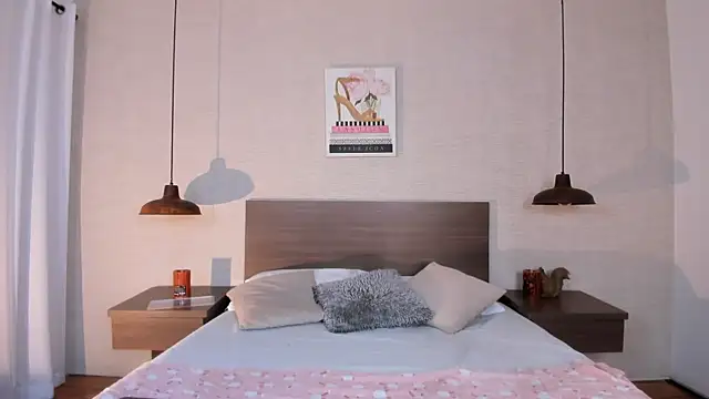 cloehill  online show from January 7, 11:48 am