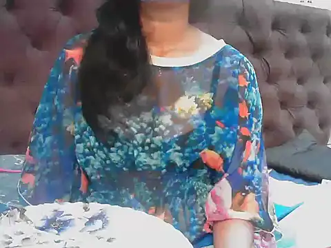 Snapshot of short_girl_ chatting on October 15, 4:26 pm short girl online show from October 15, 4:26 pm