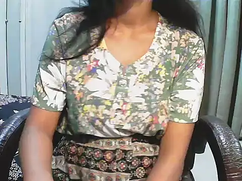 Snapshot of short_girl_ chatting on October 7, 5:14 pm short girl online show from October 7, 5:14 pm