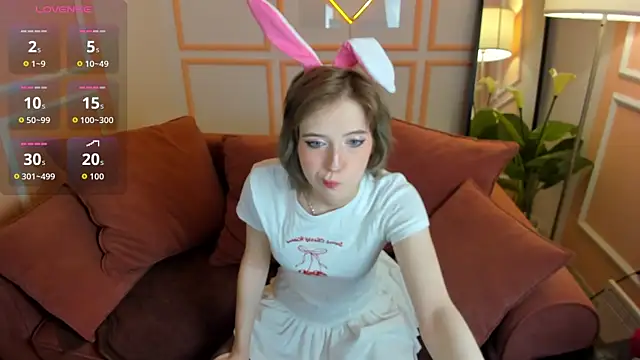 Snapshot of MorgyAsuna_ chatting on October 19, 1:36 pm MorgyAsuna online show from October 19, 1:36 pm