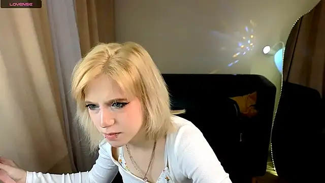 MorgyAsuna  online show from December 1, 10:38 am