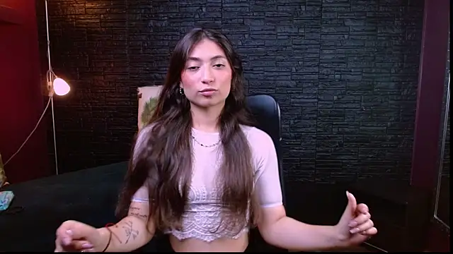 Snapshot of Lizzie_Collin chatting on September 17, 1:35 pm Lizzie Collin online show from September 17, 1:35 pm