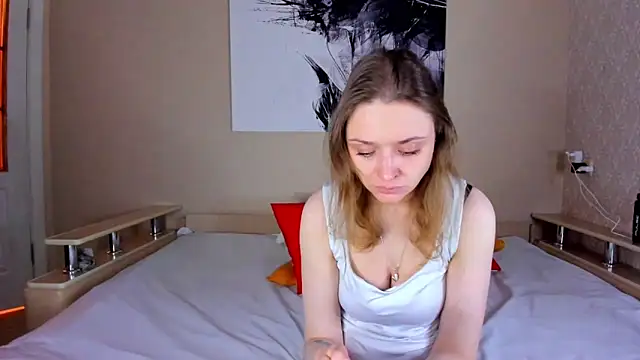 Linda Bryant-Eva online show from November 18, 1:21 am