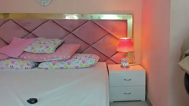 ChloeLaurentt online show from February 6, 2:02 pm