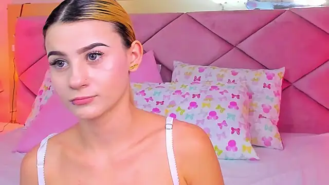 ChloeLaurentt online show from March 13, 8:36 pm