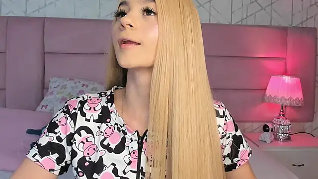 ChloeLaurentt online show from May 7, 2:53 pm