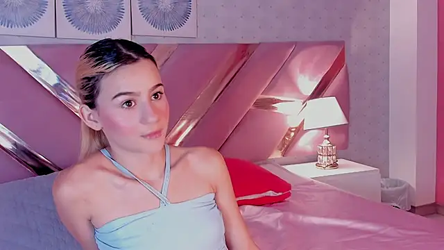 ChloeLaurentt online show from November 3, 8:34 pm