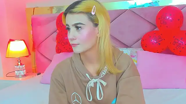 ChloeLaurentt online show from March 3, 1:23 am