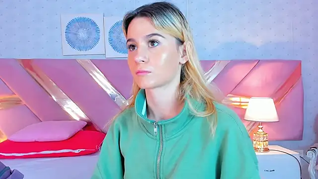 ChloeLaurentt online show from December 4, 2:16 pm