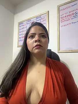 Snapshot of ROUSE_SINCLAIR chatting on November 15, 9:08 pm ROUSE SINCLAIR online show from November 15, 9:08 pm