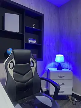 Snapshot of ROUSE_SINCLAIR chatting on November 13, 7:40 pm ROUSE SINCLAIR online show from November 13, 7:40 pm