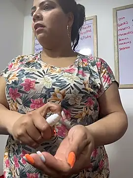 Snapshot of ROUSE_SINCLAIR chatting on October 25, 7:18 am ROUSE SINCLAIR online show from October 25, 7:18 am