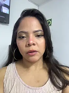 Snapshot of ROUSE_SINCLAIR chatting on November 30, 2:45 am ROUSE SINCLAIR online show from November 30, 2:45 am