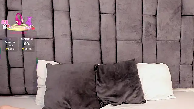 Snapshot of LiilyAdams chatting on January 18, 12:52 pm LiilyAdams online show from January 18, 12:52 pm