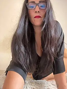 Nicol X online show from February 13, 5:35 pm