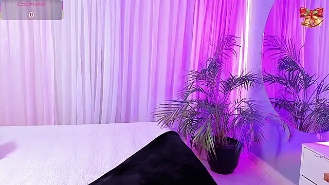 Keiiry  online show from November 6, 8:24 pm