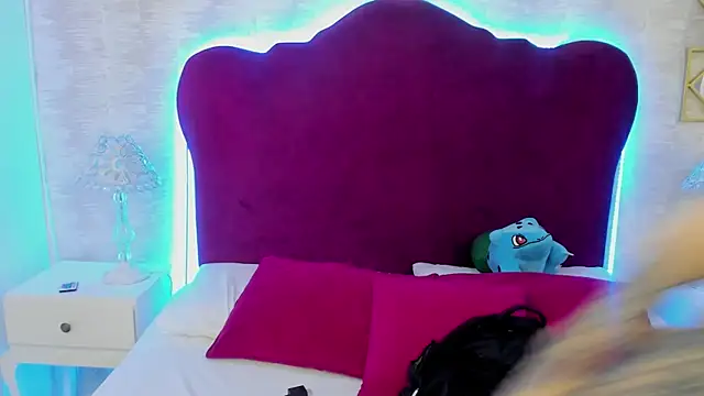 LaylaaDoll online show from September 25, 6:14 pm